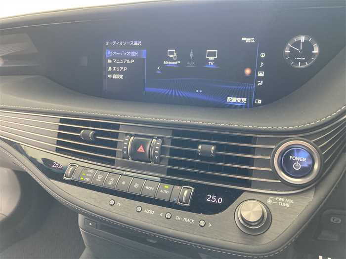 2017 Lexus LS DAA-GVF50 (UW-69d9f9e48ec2e)[23]