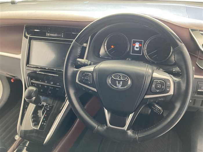 2017 Toyota Harrier DBA-ZSU60W (UW-69d9f9e5793a8)[17]