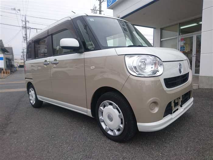 2017 Daihatsu Move Canbus LA800S (UW-69d9f9e5d6286)[4]