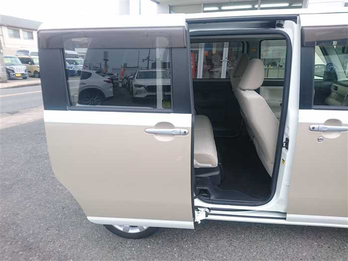 2017 Daihatsu Move Canbus LA800S (UW-69d9f9e5d6286)[11]