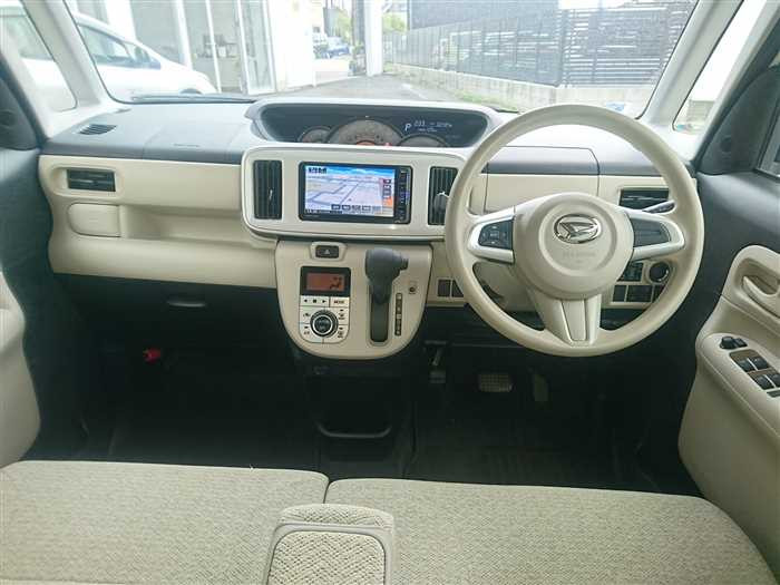 2017 Daihatsu Move Canbus LA800S (UW-69d9f9e5d6286)[18]