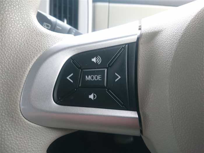 2017 Daihatsu Move Canbus LA800S (UW-69d9f9e5d6286)[25]