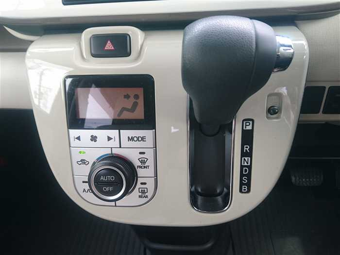 2019 Daihatsu Move Canbus LA800S (UW-69d9f9e68fe40)[24]