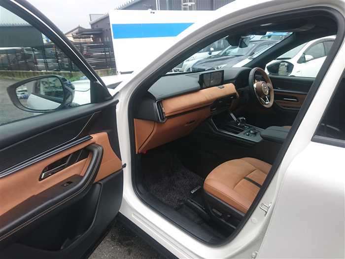 2025 Mazda Mazda Others KH3R3P (UW-69d9f9ea647b5)[13]