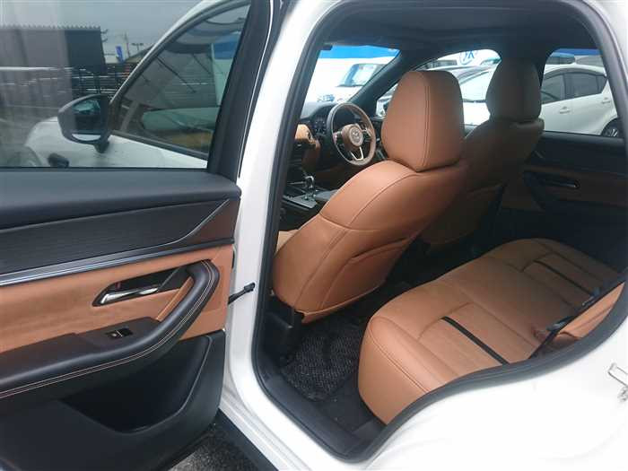 2025 Mazda Mazda Others KH3R3P (UW-69d9f9ea647b5)[14]