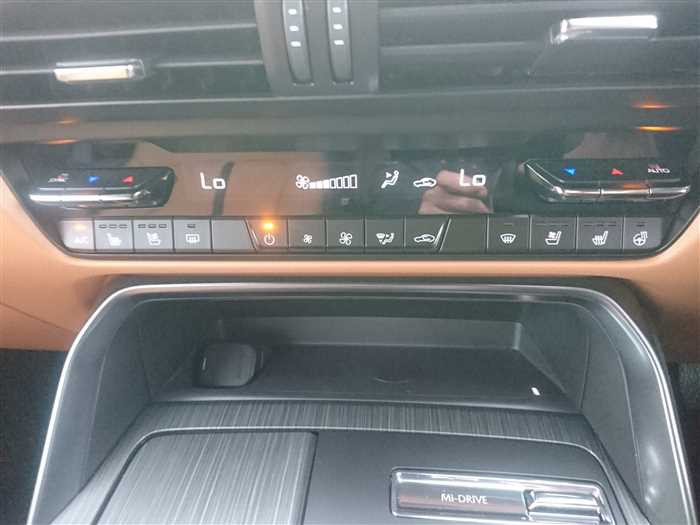 2025 Mazda Mazda Others KH3R3P (UW-69d9f9ea647b5)[24]