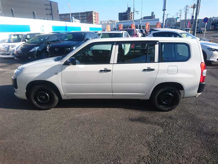 2021 Toyota Probox Van NHP160V (UW-69d9f9eb52f59)[7]