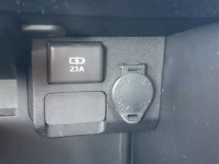 2021 Toyota Probox Van NHP160V (UW-69d9f9eb52f59)[22]