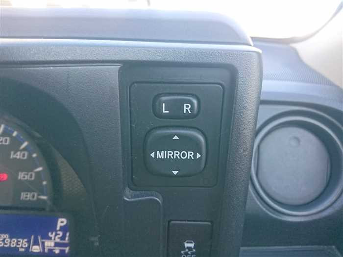 2021 Toyota Probox Van NHP160V (UW-69d9f9eb52f59)[24]