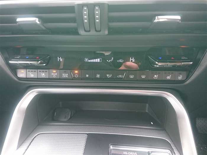 2024 Mazda Mazda Others KL3P (UW-69d9f9eb829cb)[25]