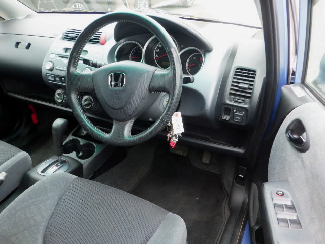 2001 Honda Fit GD1 (UW-69f018e8468a3)[10]