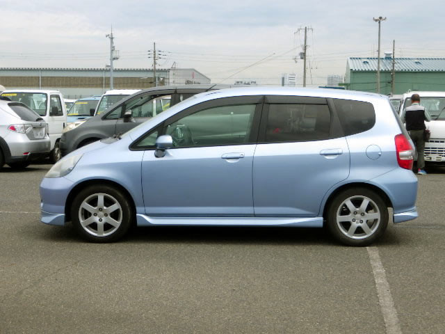 2001 Honda Fit GD1 (UW-69f018e8468a3)[3]