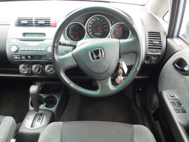 2001 Honda Fit GD1 (UW-69f018e8468a3)[4]