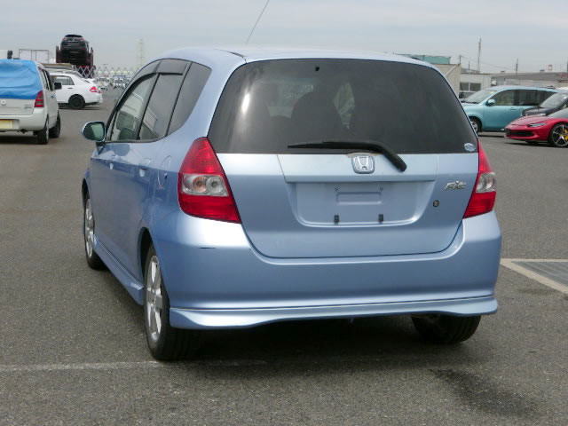 2001 Honda Fit GD1 (UW-69f018e8468a3)[1]