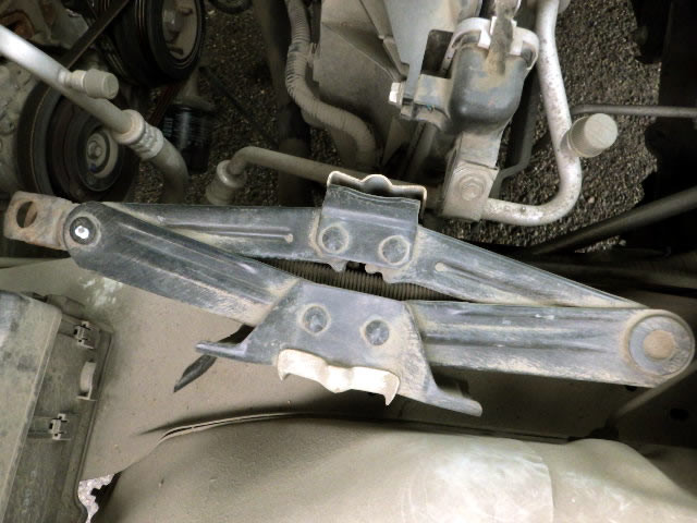 2013 Toyota Pixis S201U (UW-69ead24c60a6d)[19]