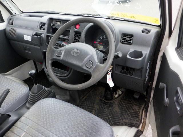 2013 Toyota Pixis S201U (UW-69ead24c60a6d)[10]