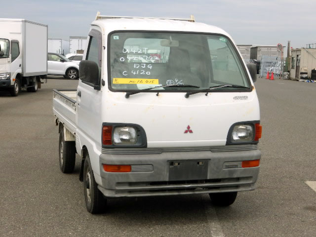 1996 Mitsubishi Minicab Truck U42T