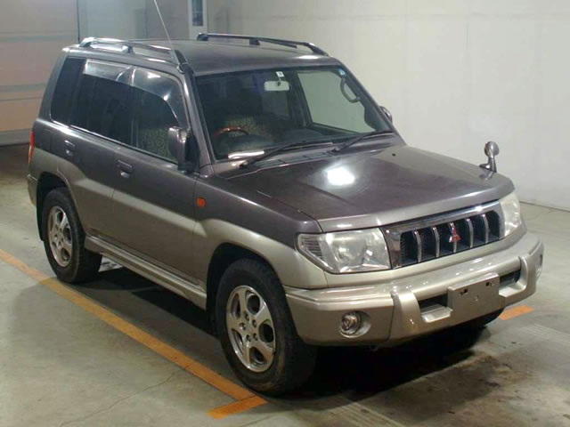 1999 Mitsubishi Pajero iO H76W