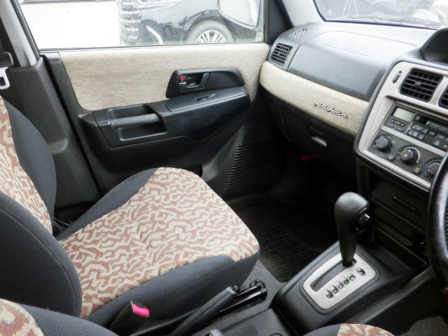 1999 Mitsubishi Pajero iO H76W (UW-69f05ff877c6b)[8]