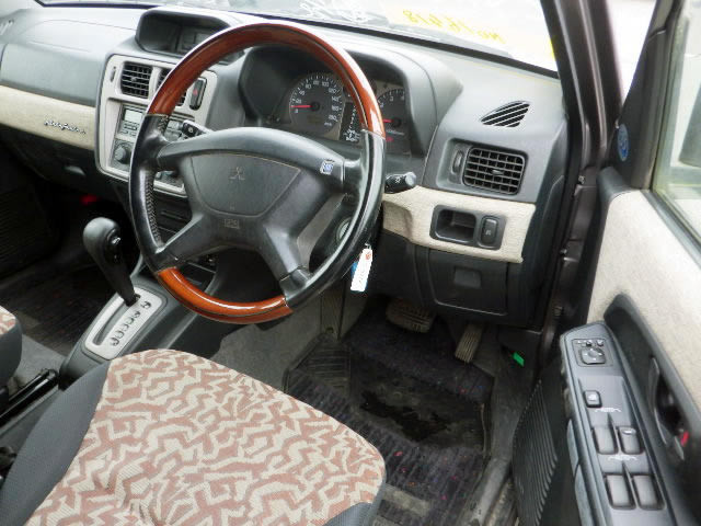 1999 Mitsubishi Pajero iO H76W (UW-69f05ff877c6b)[10]