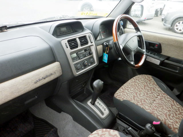 1999 Mitsubishi Pajero iO H76W (UW-69f05ff877c6b)[9]