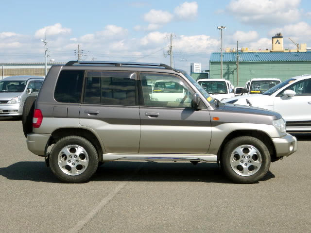 1999 Mitsubishi Pajero iO H76W (UW-69f05ff877c6b)[2]