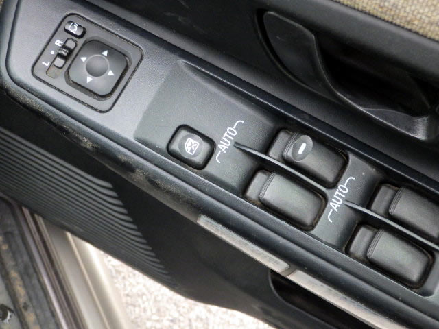 1999 Mitsubishi Pajero iO H76W (UW-69f05ff877c6b)[14]