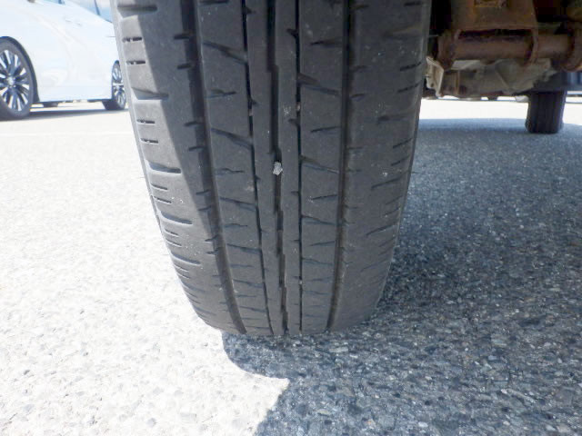 1998 Mitsubishi Minicab Truck U42T (UW-69f076fc888e5)[29]