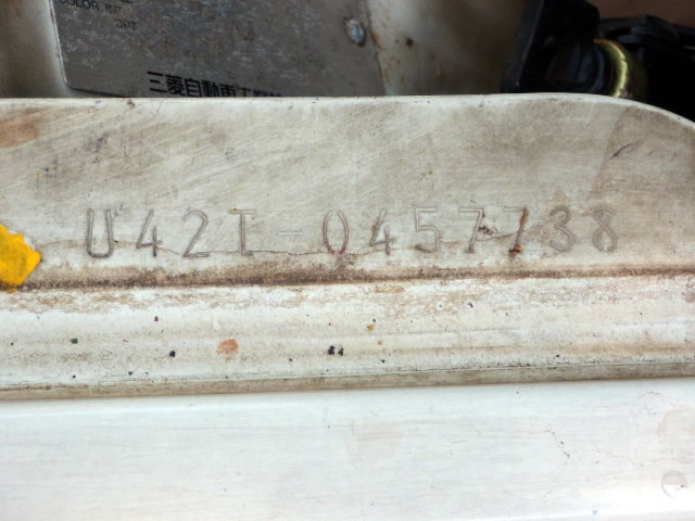 1998 Mitsubishi Minicab Truck U42T (UW-69f076fc888e5)[23]