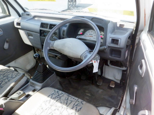 1998 Mitsubishi Minicab Truck U42T (UW-69f076fc888e5)[11]