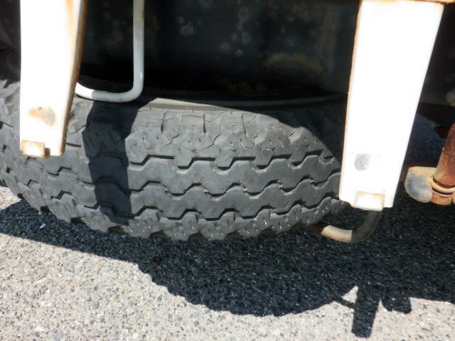 1998 Mitsubishi Minicab Truck U42T (UW-69f076fc888e5)[21]