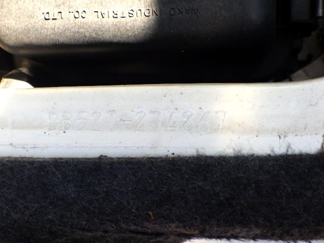 2001 Suzuki Carry Truck DB52T (UW-69f089f1ec7ce)[28]