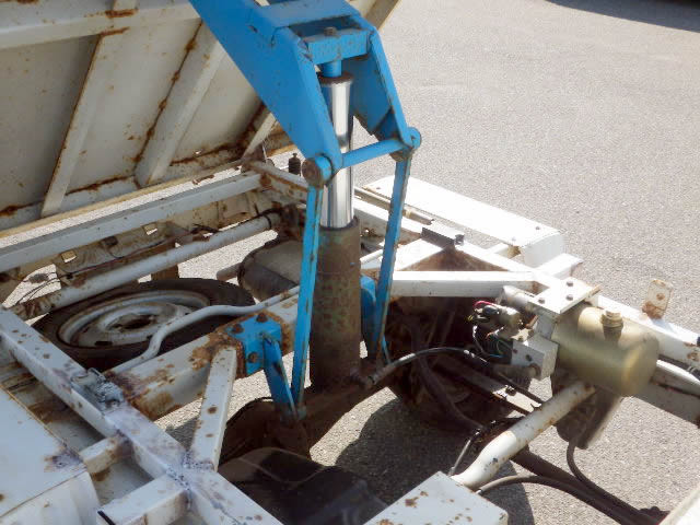 2001 Suzuki Carry Truck DB52T (UW-69f089f1ec7ce)[22]