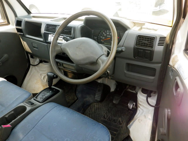 2000 Mitsubishi Minicab Truck U62T (UW-69fdbc4c31d15)[10]