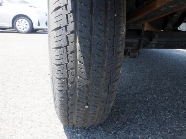 2000 Mitsubishi Minicab Truck U62T (UW-69fdbc4c31d15)[30]