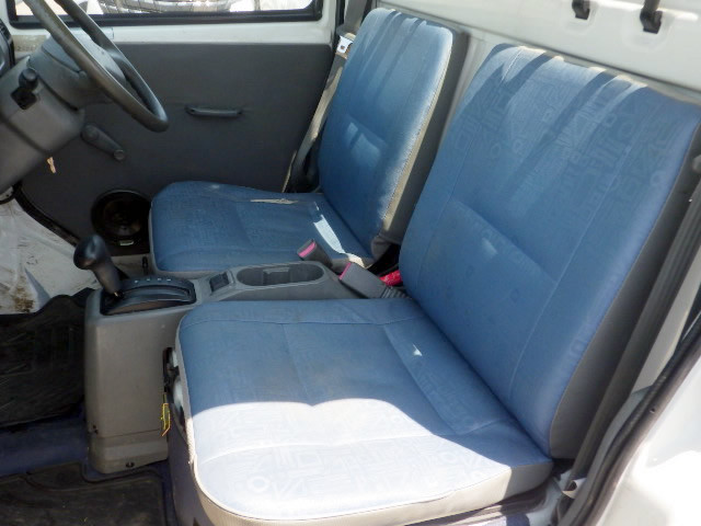 2000 Mitsubishi Minicab Truck U62T (UW-69fdbc4c31d15)[5]
