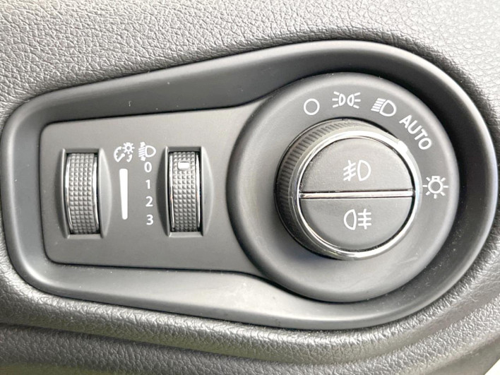 2018 Chrysler Jeep Renegade ABA-BU24 (UW-69ef57b61a949)[25]