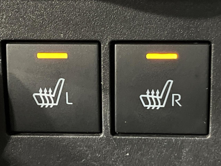 2020 Toyota Raize 5BA-A210A (UW-69ef57b85fc58)[9]