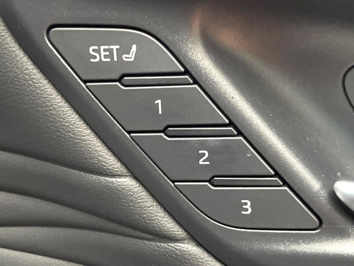 2025 Toyota Alphard Hybrid 6AA-AAHH40W (UW-69ef57bbc1c26)[26]