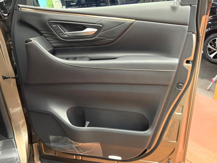 2025 Toyota Alphard Hybrid 6AA-AAHH40W (UW-69ef57bbc1c26)[25]