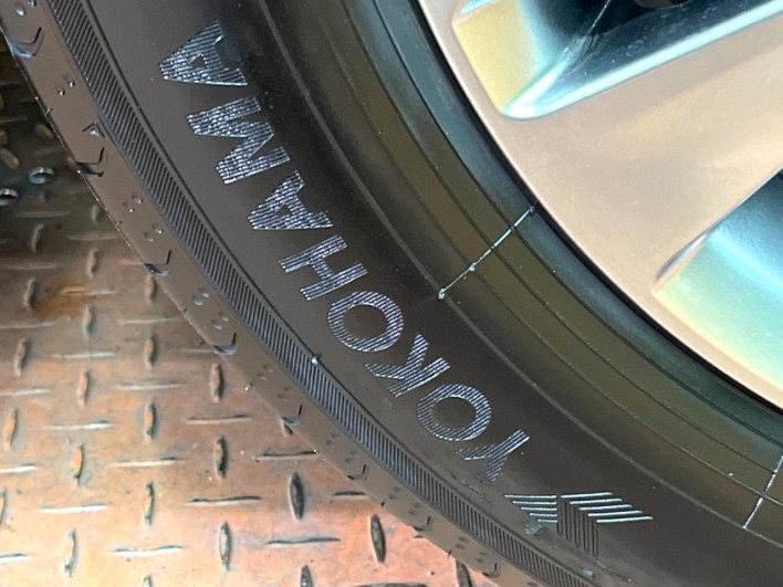 2025 Toyota Alphard Hybrid 6AA-AAHH40W (UW-69ef57bbc1c26)[23]