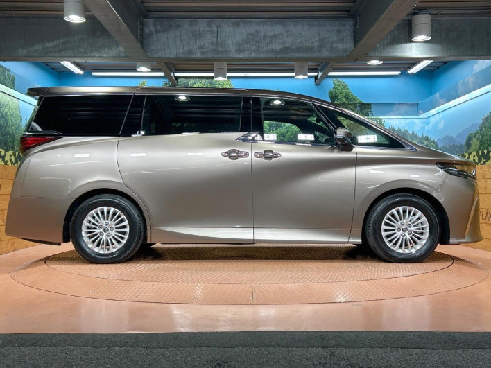 2025 Toyota Alphard Hybrid 6AA-AAHH40W (UW-69ef57bd40d17)[17]