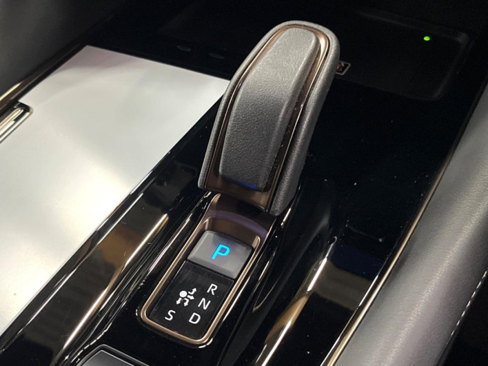 2024 Toyota Vellfire Hybrid 6AA-AAHH45W (UW-69ef57bda7fa9)[12]