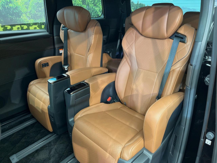 2023 Toyota Vellfire Hybrid 6AA-AAHH45W (UW-69ef57bdb6536)[15]