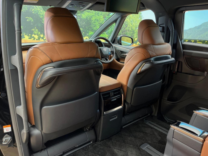 2023 Toyota Vellfire Hybrid 6AA-AAHH45W (UW-69ef57bdb6536)[16]