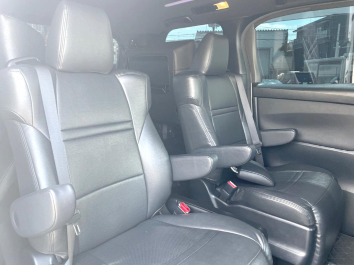 2017 Toyota Vellfire DBA-AGH30W (UW-69ef57c11b5b2)[19]