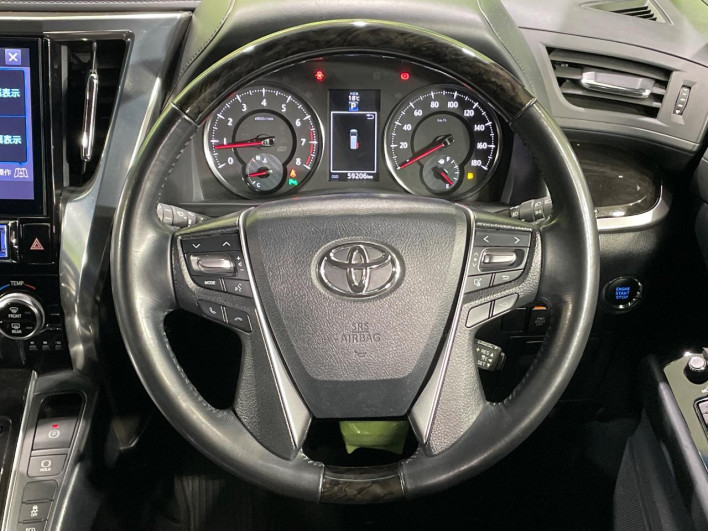 2017 Toyota Alphard DBA-AGH30W (UW-69ef57c1847db)[26]