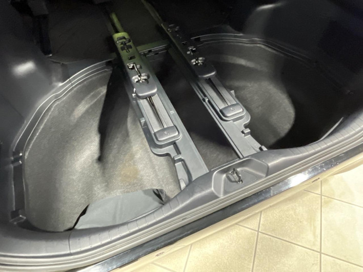 2017 Toyota Alphard DBA-AGH30W (UW-69ef57c1847db)[15]