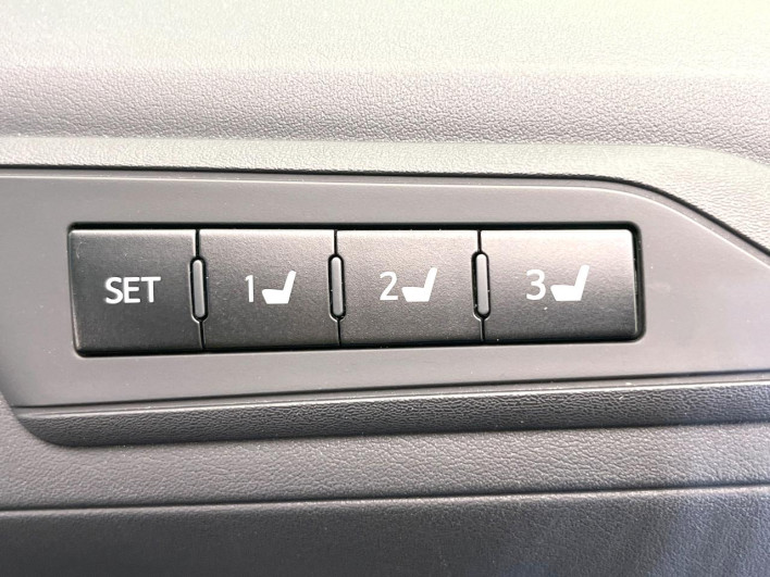 2018 Toyota Vellfire DBA-AGH30W (UW-69ef57c195c37)[13]