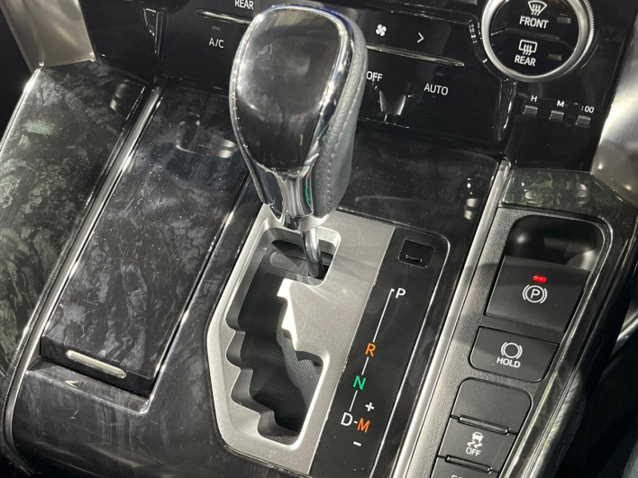 2019 Toyota Alphard DBA-AGH30W (UW-69ef57c3b2f2e)[27]